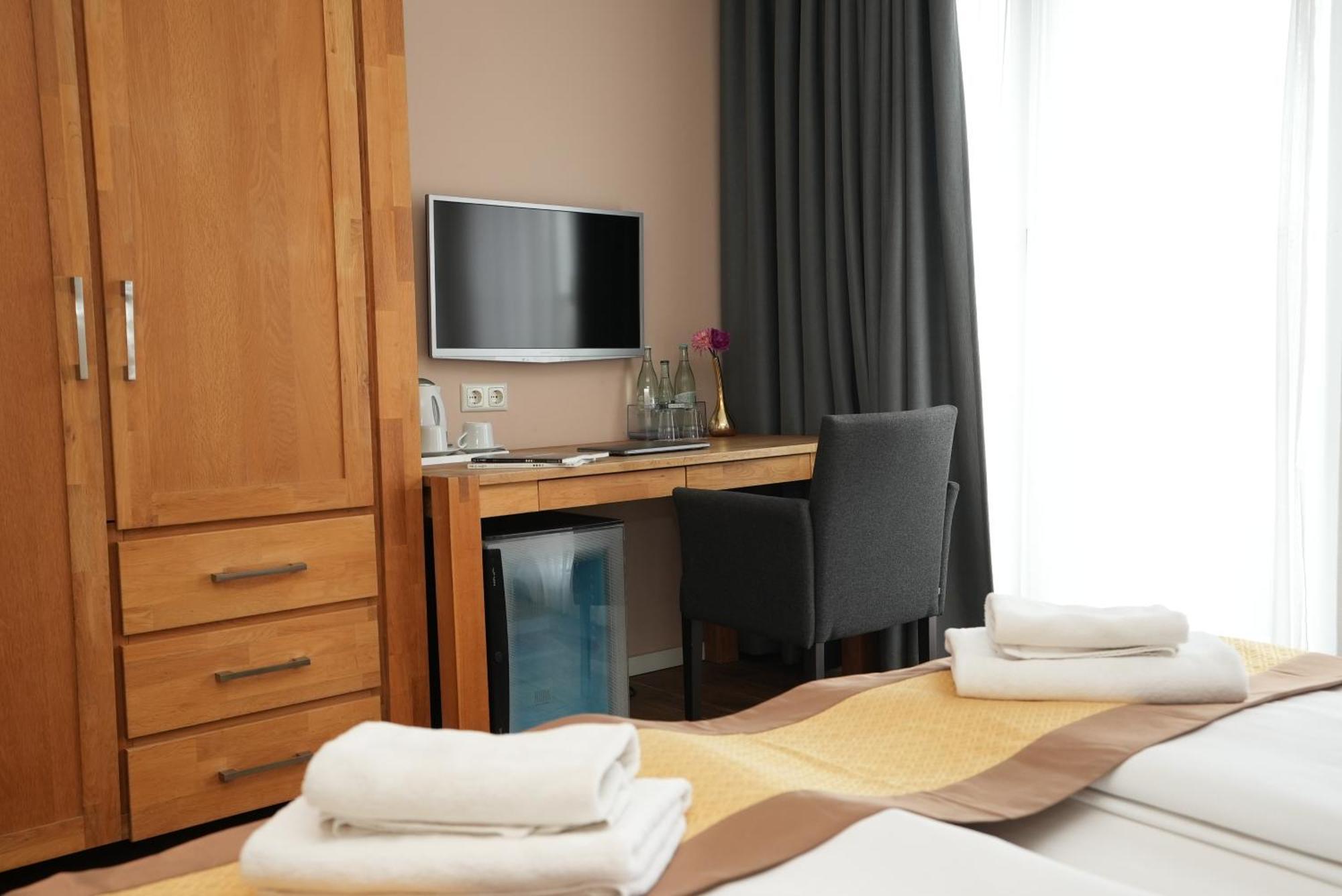 Hotel Attache An Der Messe Frankfurt am Main Ngoại thất bức ảnh