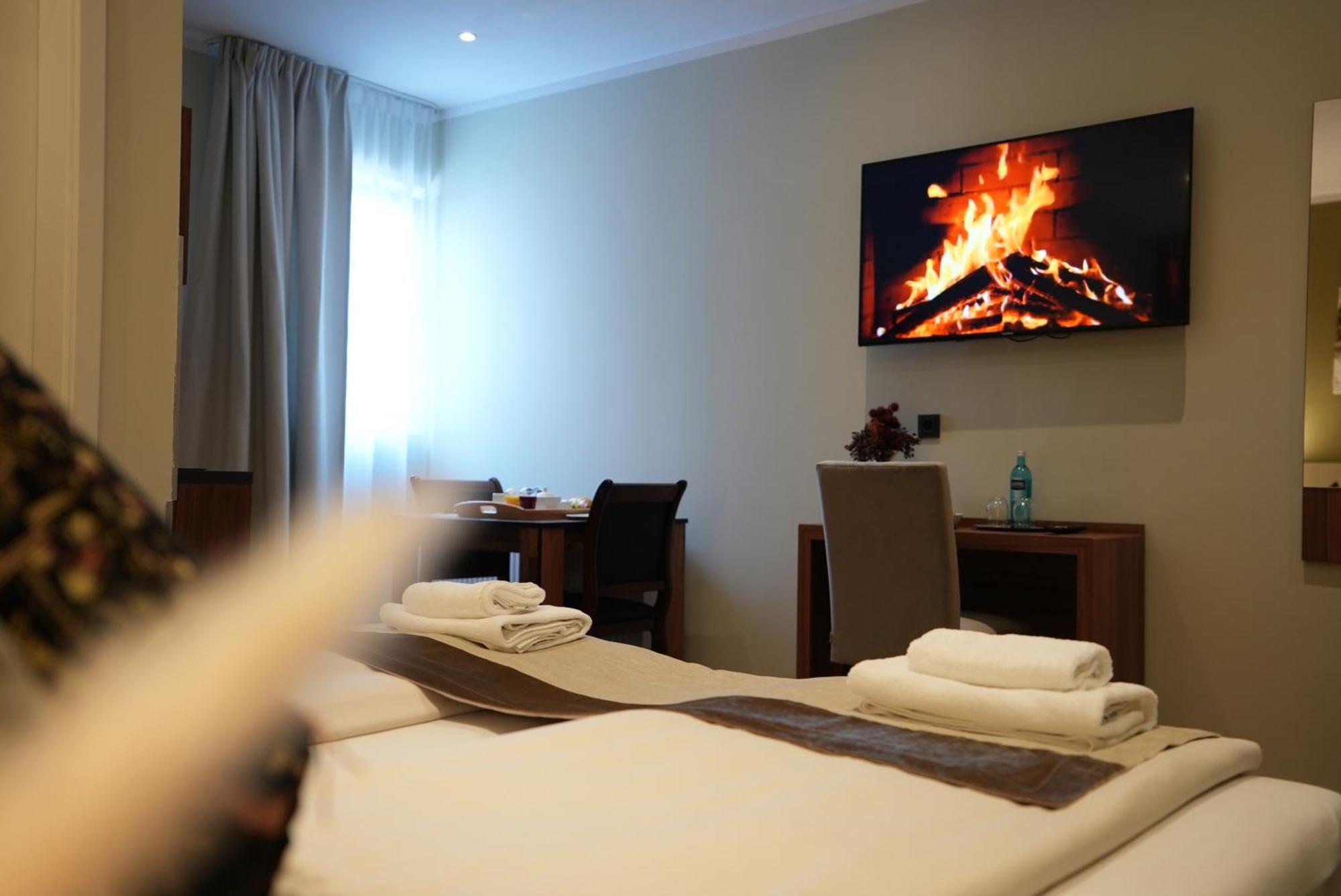Hotel Attache An Der Messe Frankfurt am Main Ngoại thất bức ảnh